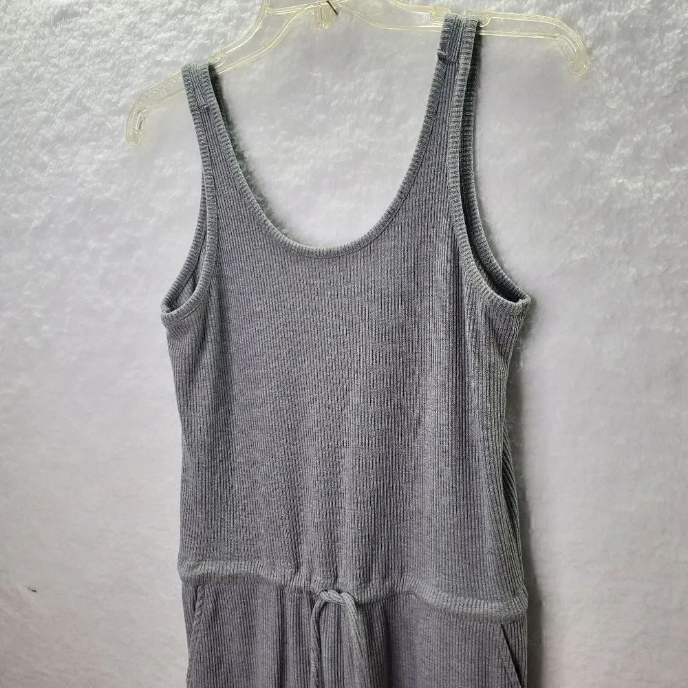 Chaser Cozy Rib Low Back Tank Jumpsuit Grey Size Small - Picture 12 of 17
